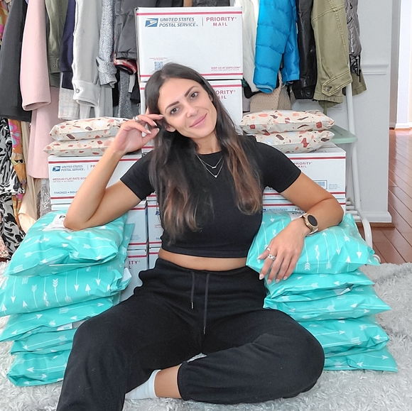 📍Like to Bookmark my closet 📍 - Picture 8 of 9